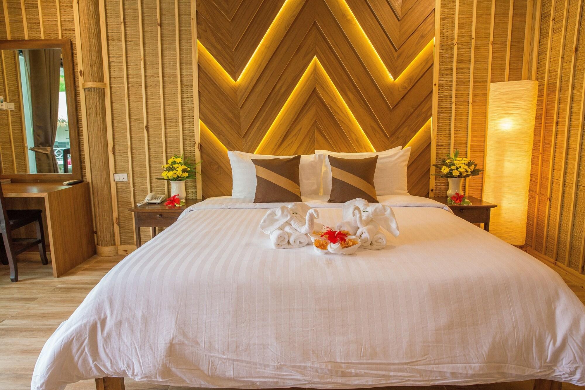 Adarin Beach Resort Mae Nam Exterior photo